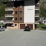 Apartment Haus Silence - Berge & Sonne Im Saastal Wandern Familie Haustiere