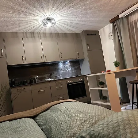 Haus Silence - Berge & Sonne Im Saastal Wandern Familie Haustiere