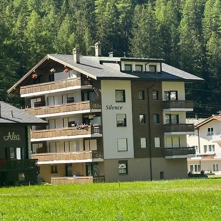 Haus Silence - Berge & Sonne Im Saastal Wandern Familie Haustiere * 萨斯格伦德